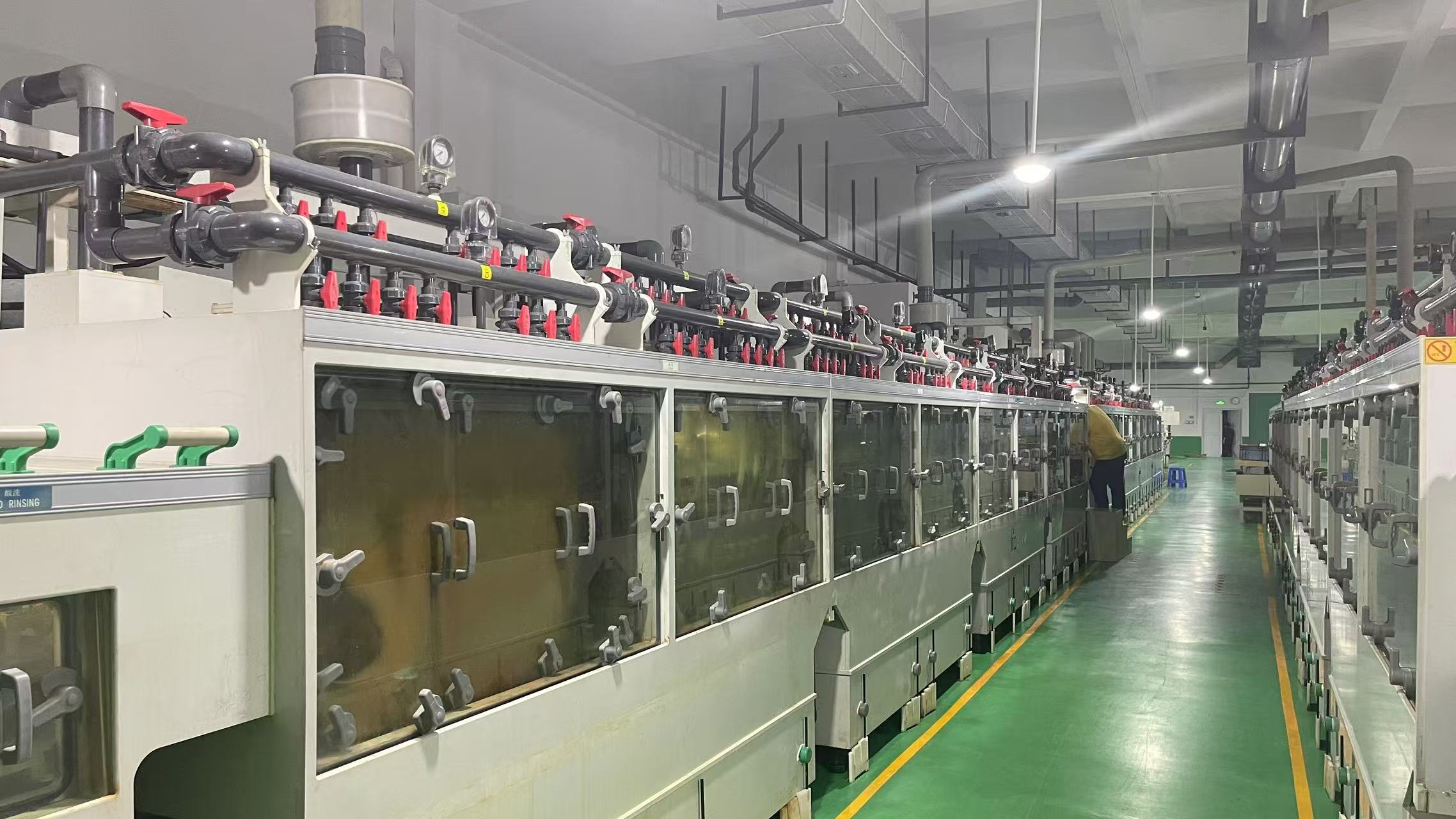 Quá trình khắc kim loại là gì?
