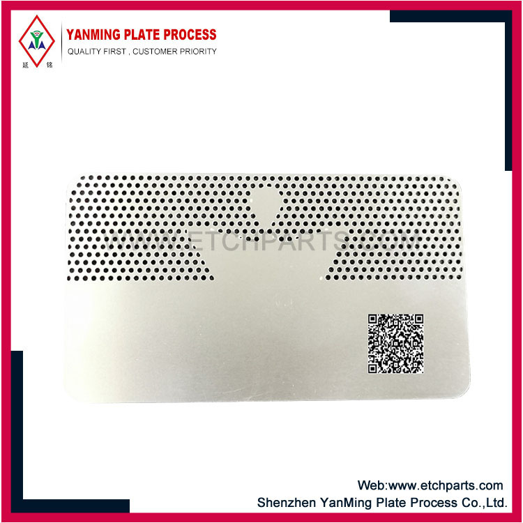 Tại sao danh thiếp kim loại lại được giới chuyên môn ưa chuộng?